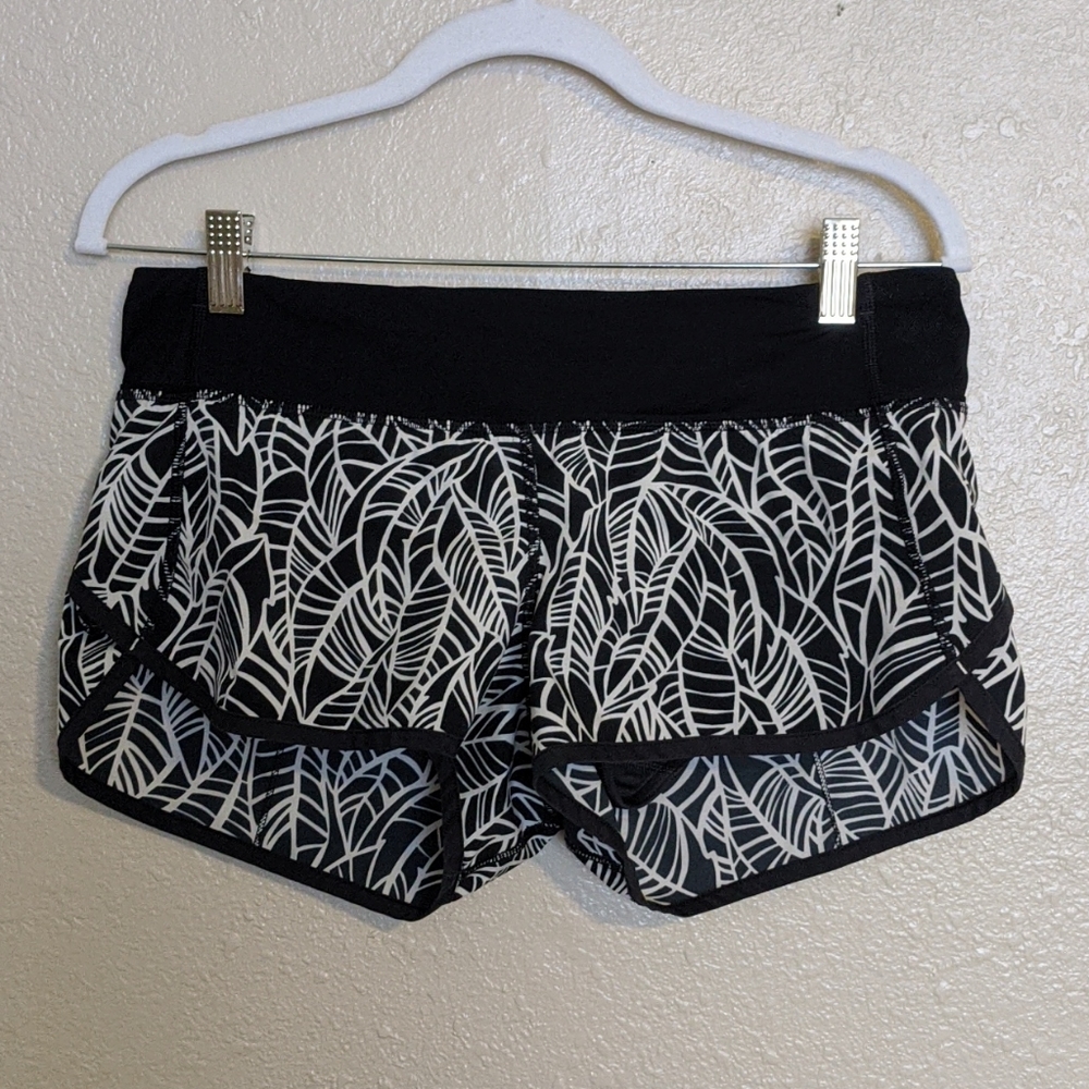 Lululemon Speed Shorts Size 6